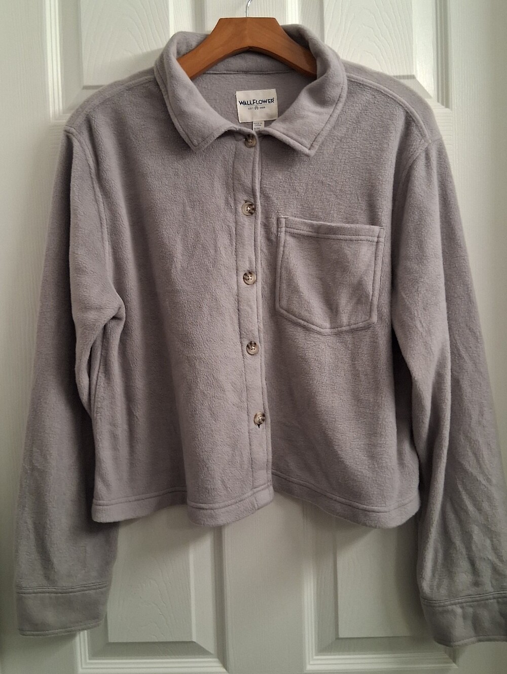 Wallflower Gray Fleece Button Front Boxy Juniors Large